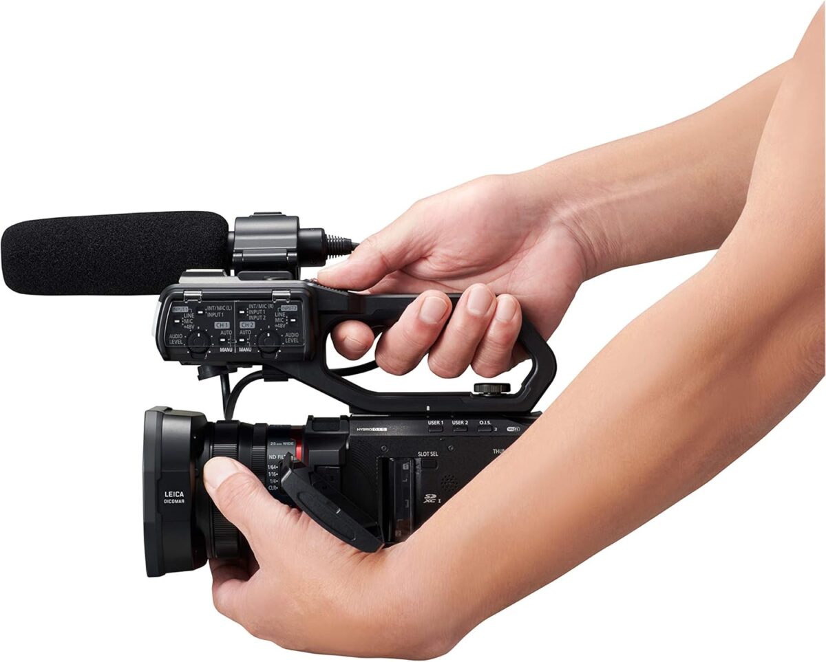 Panasonic X2000 | Caméscope Semi-Pro 4K (4K 60p, Zoom Optique Leica 24x, 25mm, Stabilisé, Viseur, Enreg. interne 4:2:2 10bit 4Kj, Live Streaming FHD, Torche LED,2 Prises XLR) Noir – Image 8