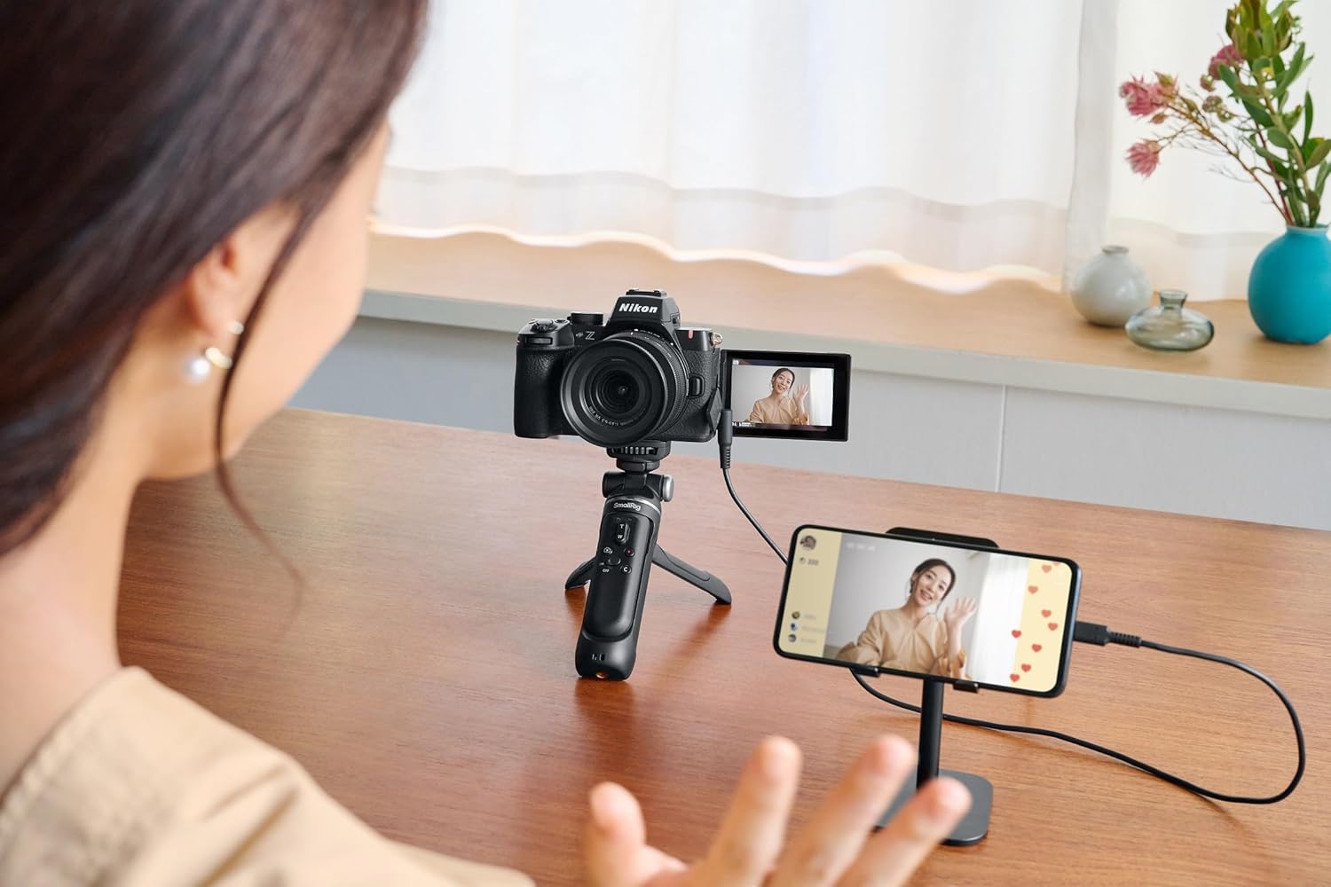 Nikon Hybride KIT Z 50II + Z DX 16-50mm VR + Z DX 50-250mm VR, capteur APS-C 20,9 MP, vidéo 4K jusqu'à 30 i/s, écran Tactile et orientable, viseur Lumineux – Image 7